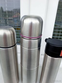 Termosky nerez 3ks, největší 1 litr, další 700 ml a 500 ml. - 2