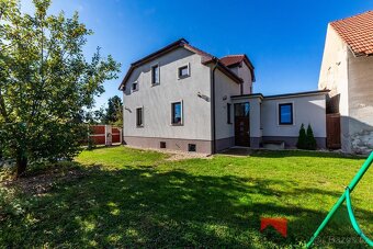 Prodej moderně řešené prvorepublikové vily 4+1, v obci Ledči - 2