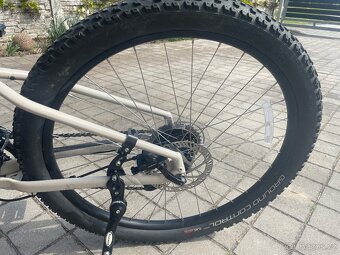 Horské kolo Specialized Rockhopper Sport 27.5 - 2