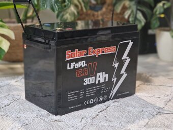 Prémiová LiFePO4 baterie 12,8 V / 300 Ah – česká výroba, top - 2
