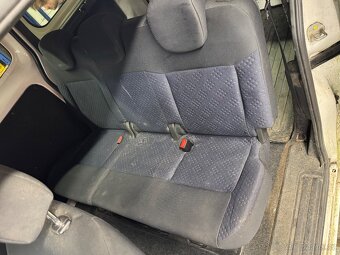Zadní / přední sedačky / interiér Nissan NV200 / díly - 2