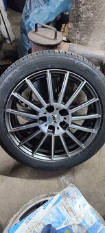 18" Skoda Karoq 215/50 R18 96w XL - 2