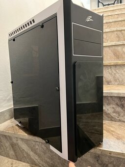 PC Skříň Evolved Ray4 + 5 RGB Ventilátorů - 2