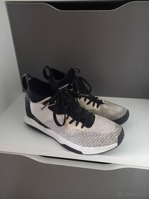Dámské nízké basketbalové boty Fast 500 vel.40 ( stélka 25 c - 2