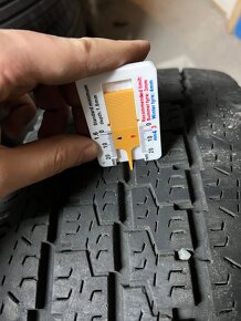 Michelin Aglis 81 235/65 R 16 C - 2
