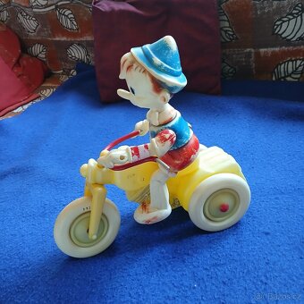Pinocchio na motorce - 2