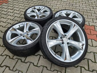 Alu kola ETA Beta 5x112 Letní 235/35/19 - 2