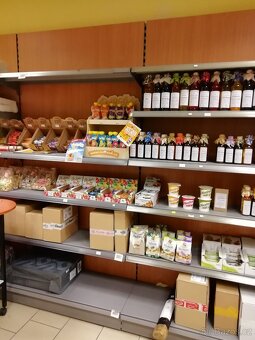 Regály a prodejní pulty - 2