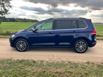 ► VW TOURAN 2.0TDI 110KW DSG F1 LED-NAVI-PANO-KAMERA-TAŽNÉ - 2