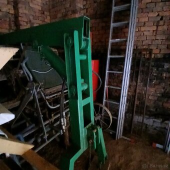 Hydraulicka ruka za traktor - 2