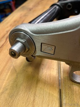 Predná origo vidlica kompletná na CBR 900 RR - 2