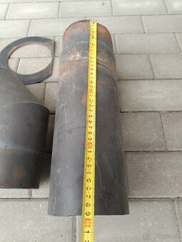 Kouřovod koleno trubka růžice 130 - 2