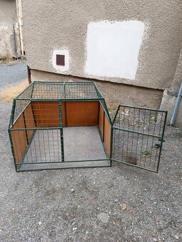 klec do auta pro psa - 2