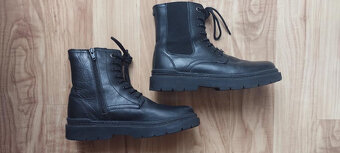 Dámské/dívčí zimní boty černé barvy se zateplením vel. 35 - 2