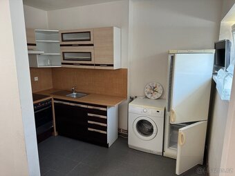 Pronajmu studentský byt - Nemanická, České Budějovice - 2