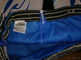 Dres + kalhoty ANSWER - 2