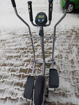 Prodám posilovací stroj. - 2