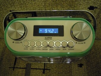 Retro rádio nové - 2