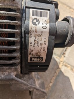 BMW E46 318 alternátor - 2