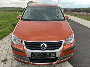 Volkswagen Touran Cross 1.9 TDI, 7 míst - 2
