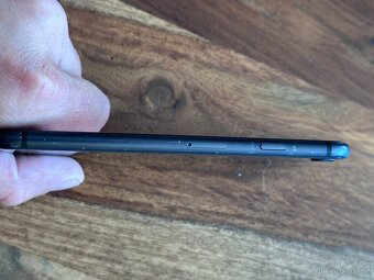 iPhone 8 - 2