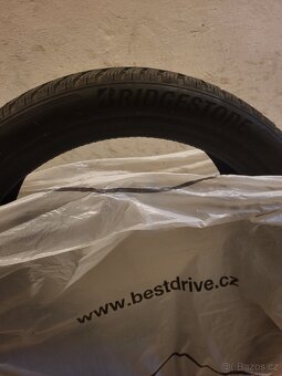 Bridgestone Blizzak LM005 265/40 R21 105V - 2