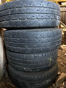 195/65r16 C - 2