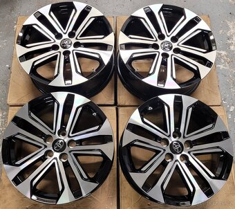 TOYOTA RAV4,V,18' alu disky,senzory TPMS - 2