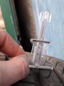 Prodám Pirelli Cinturato p7 225/45 r18 , 255/40 R18 - 2