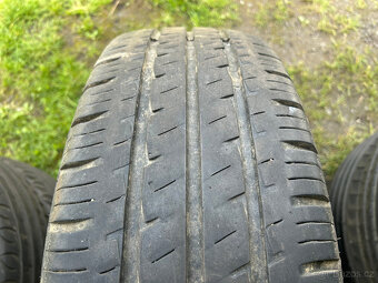 2ks letní pneu Hankook 225/70/15C - 2