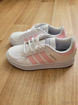 Prodám nové ADIDAS Dámske boty vel.39 - 2