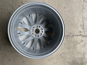 ŠKODA AL KOLO ANTARES - 3V0 601 025AN - 2