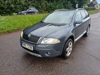 Škoda Octavia Scout - 2