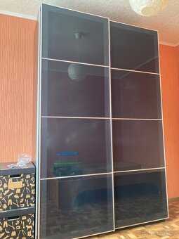 Šatní skříň IKEA s posuvnými dveřmi - 2