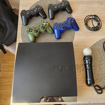 Prodám Sony Playstation 3 Slim 320gb v hezkém stavu - 2