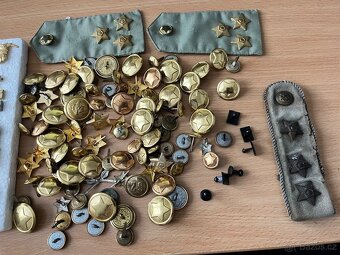 Hodnostní označnení ČSLA a knoflíky - 2