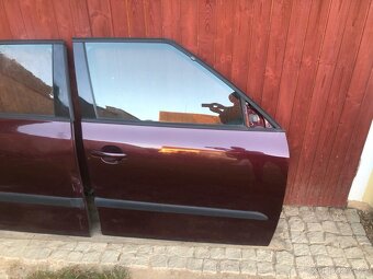 Škoda Fabia II kombi - pravé dveře - 2