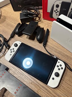 Nintendo switch OLED (kompletní balení) + příslušenství - 2