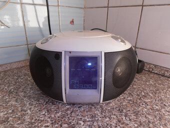 Rádio s CD přehrávačem - 2