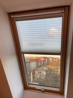 Plisé na střešní okno VELUX FHL MK08 1016S - 2