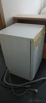 Myčka nádobí AEG s práškem, leštidlem a solí (AEG) - 2