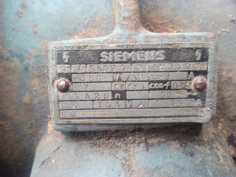 Elektromotor staré cirkulárky 7 kw - 2
