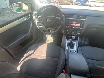 Škoda Octavia - polep Bolt - 2