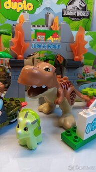 Lego duplo 10939 Jursky svět T-Rex. Vc krabice - 2