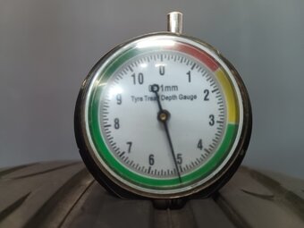 215/45 R16 DUNLOP (2718) - 2