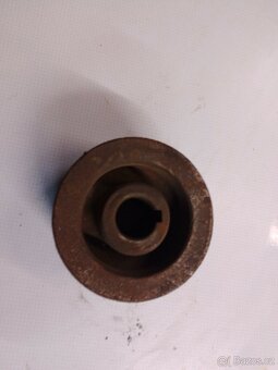 4řadá řemenice,prům.125mm,13řemeny, . - 2