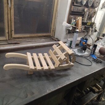 Trakař na květináč - 2