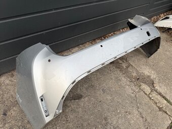 Toyota Corolla E21 2018+ zadní naraznik - 2