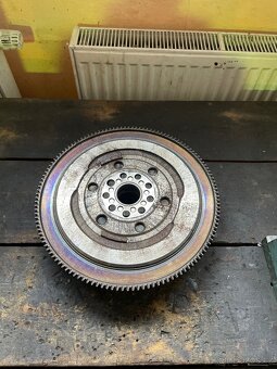 Setrvačník Bmw e92 m3 manuál - 2