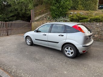 Ford FOCUS 1.6i 74kW r.v. 2002 - 2